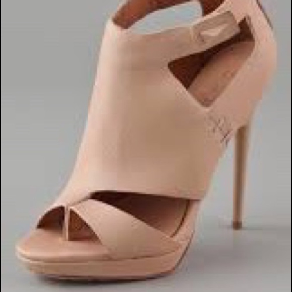 L.A.M.B. Amanda platform sandal..